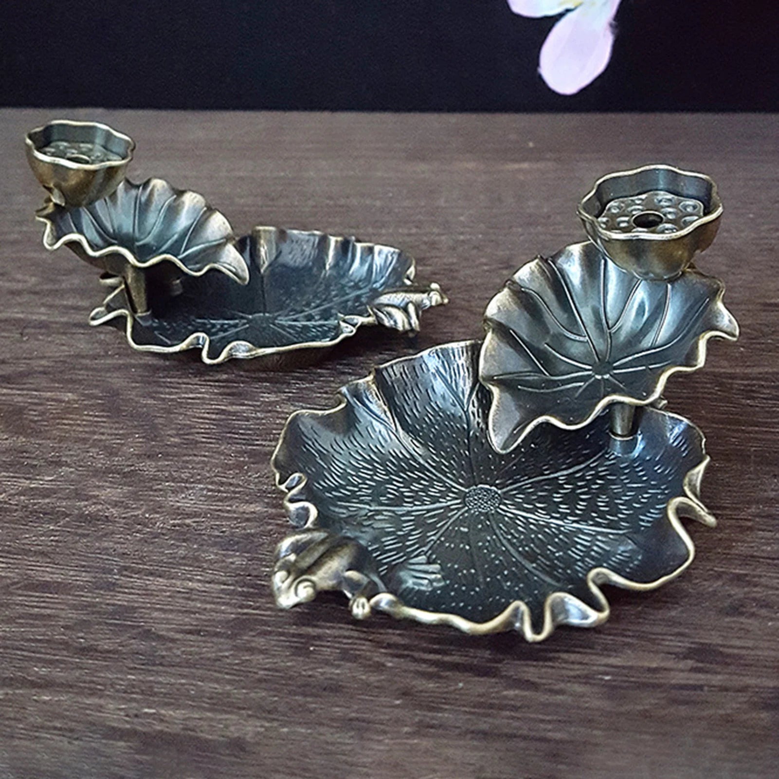 Incense Waterfall Incense Cone Holder Frog or Fish Backflow Insense Holder Creative Metal Incense Holder Ornament Home Decor