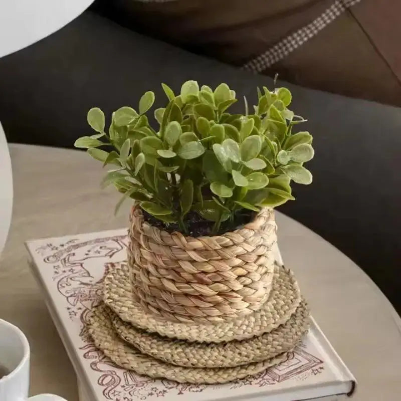 1Pc Potted Plant Small Fake Plants Indoor Home Decor Decorative Pot for Living Room Office Decoration Realistic Faux Greenery