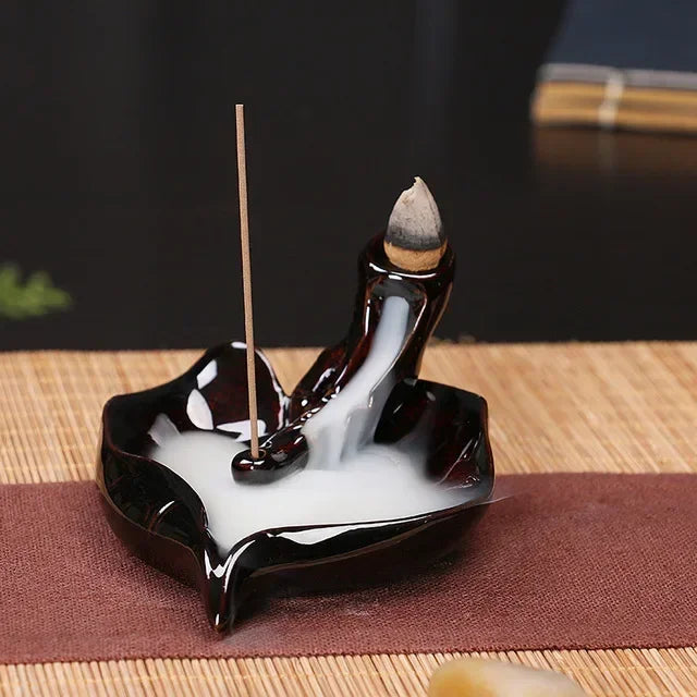 Free 20Pcs Incense cones Creative Home Decor Backflow Stick Incense Burner Ceramic Censer Home Decoration Use In Home Teahouse
