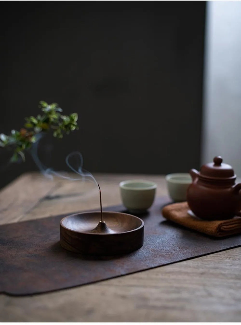 Solid Wood Incense Burner Handmade Tea Ceremony Round Incense Stick Indoor Incense Tray Multi Hole Home Ornament Decor Holder