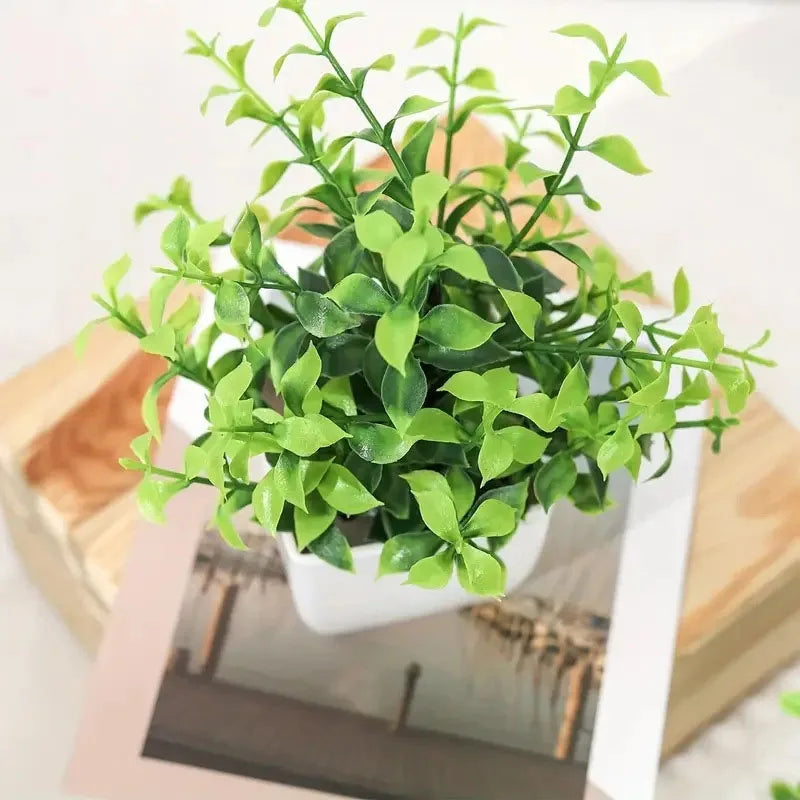 Artificial Bonsai Green Fake Plant Potted Plants Indoor and Outdoor Home Bedroom Decorations Living Room and Bedroom Decoration