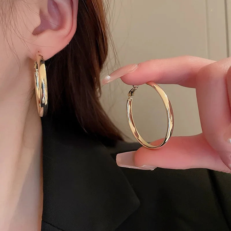 Elegant Retro Thick Round Circle Earrings for Women Simple Metal  Big Hoop Earrings Wedding Engagement Aesthetic Jewelry