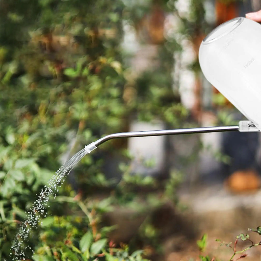 Watering Can Indoor Plants 2L Long Spout Plant Watering Can Gardening Supplies for Gardening Porch Landscaping Garden Christmas