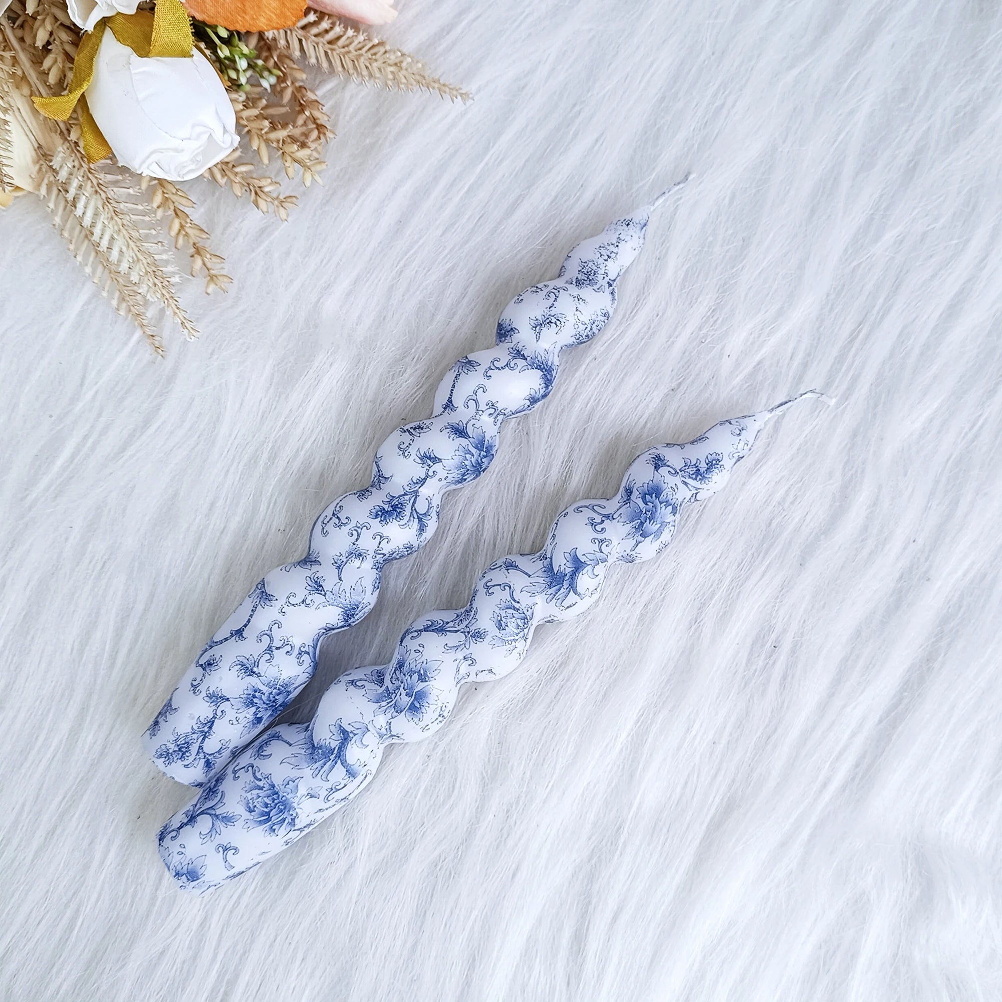 SSY Handmade Candles Blue Flower Pattern Candles Gift Giving, 2pcs 7.28 inch Paraffin Spiral Pole Wax Unscented Candles